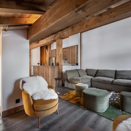 Apartment Spacieux De Luxe A Courchevel, Proche Pistes Et Commerces, Parking Inclus - Fr-1-568-7 *